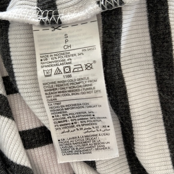 Old navy striped tank - Picture 4 of 4